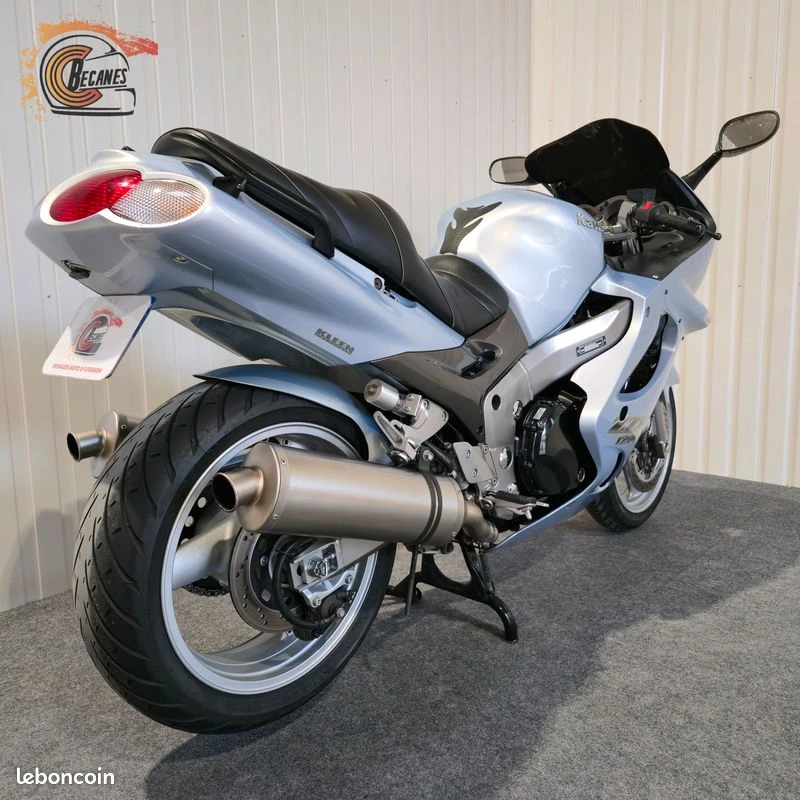 Kawasaki zzr 1200