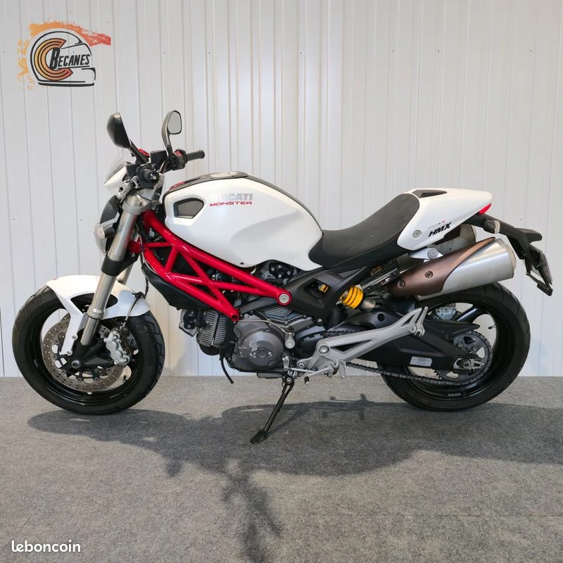 Ducati 696 + monster abs