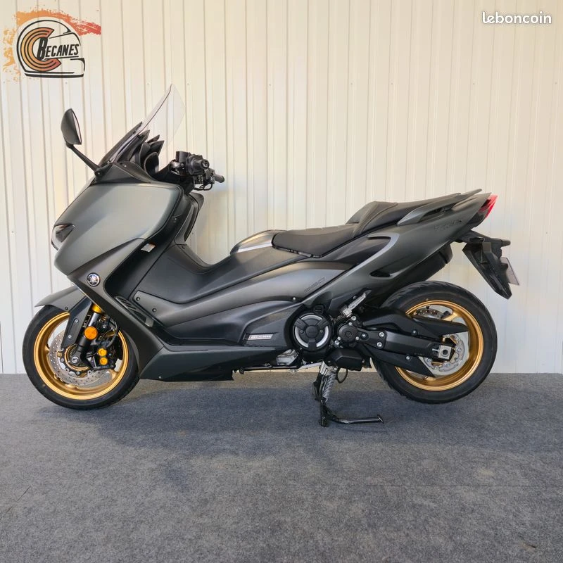 YAMAHA 560 T-MAX (Tech max)