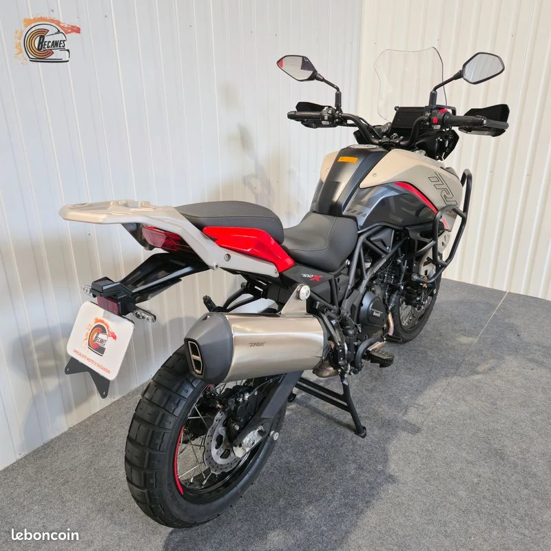 Benelli trk 702 x