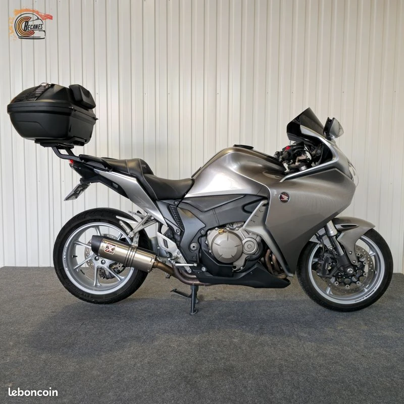 HONDA 1200 VFR (Boite meca)