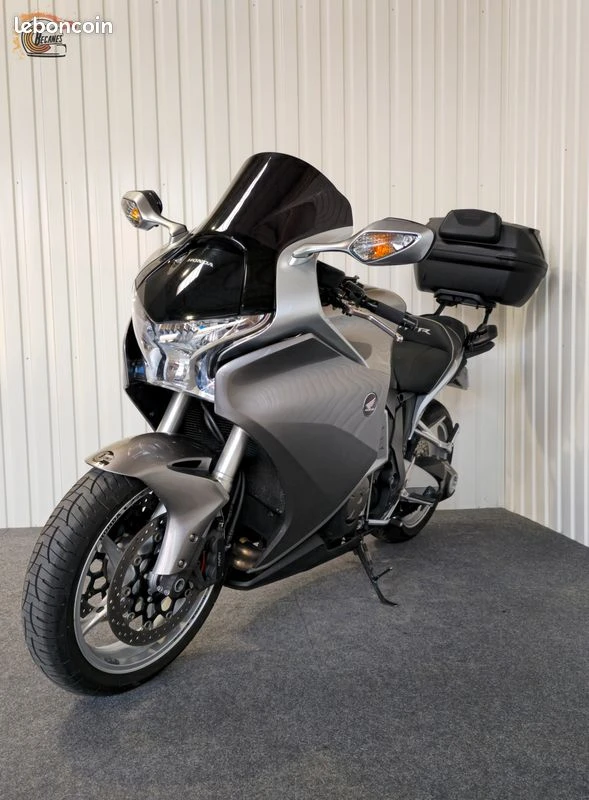 HONDA 1200 VFR (Boite meca)