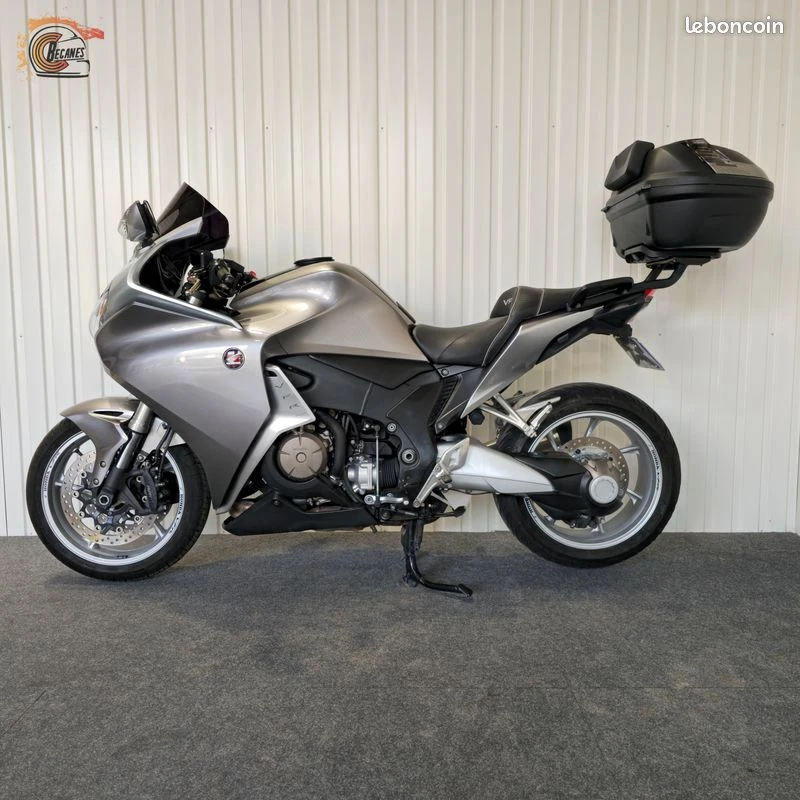 HONDA 1200 VFR (Boite meca)