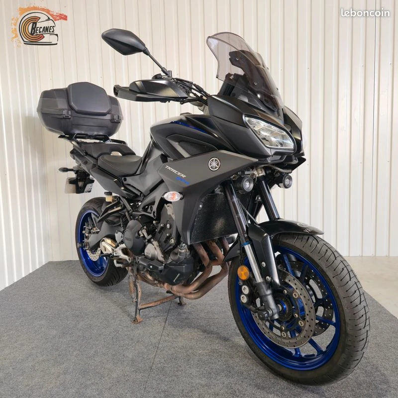Yamaha tracer 900