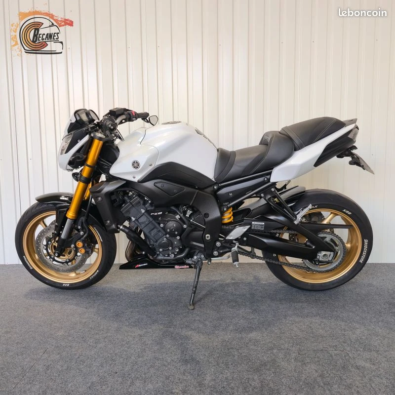 Yamaha fz8