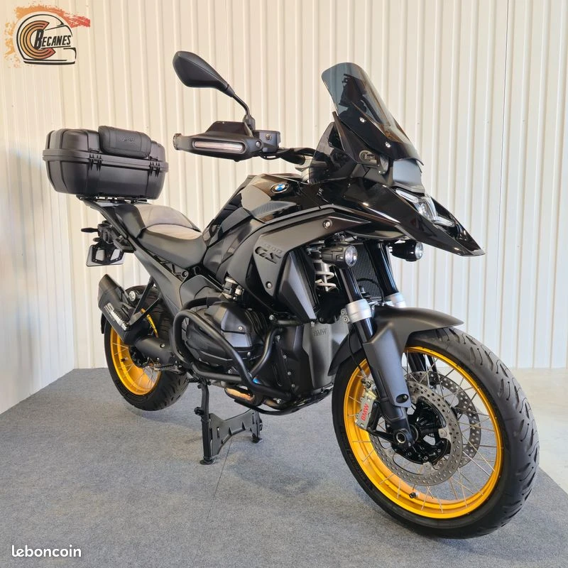 Bmw r1300 gs triple black pack pro